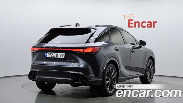Lexus RX 2023
