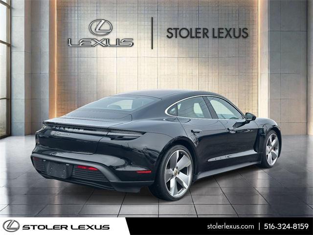 Porsche Taycan 2021