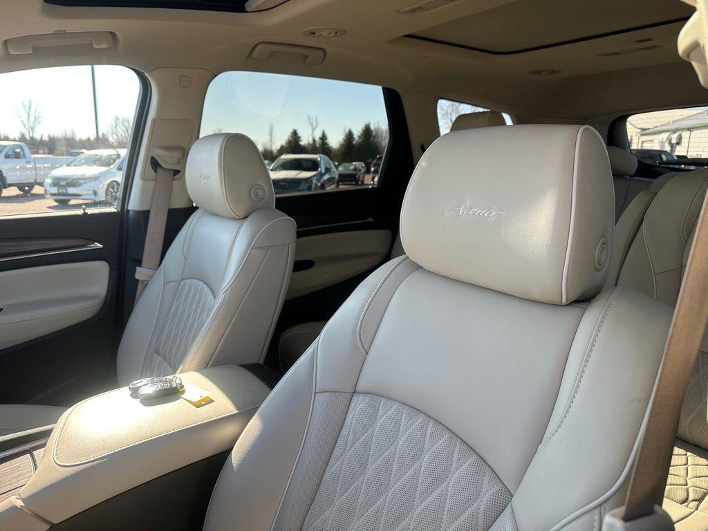 Buick Enclave 2023