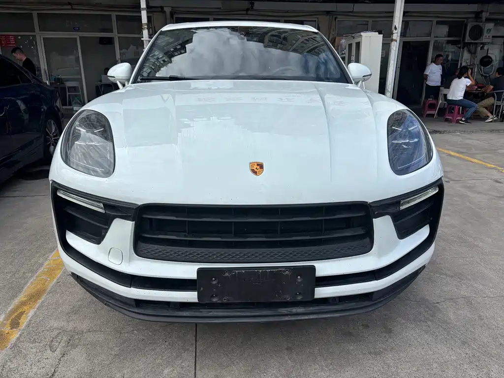 Porsche Macan 2024