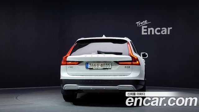 Volvo V90 2021