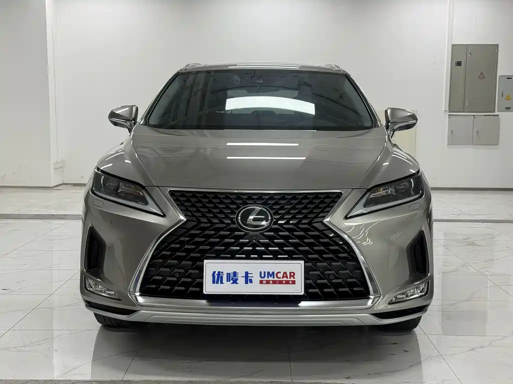 Lexus RX 2021