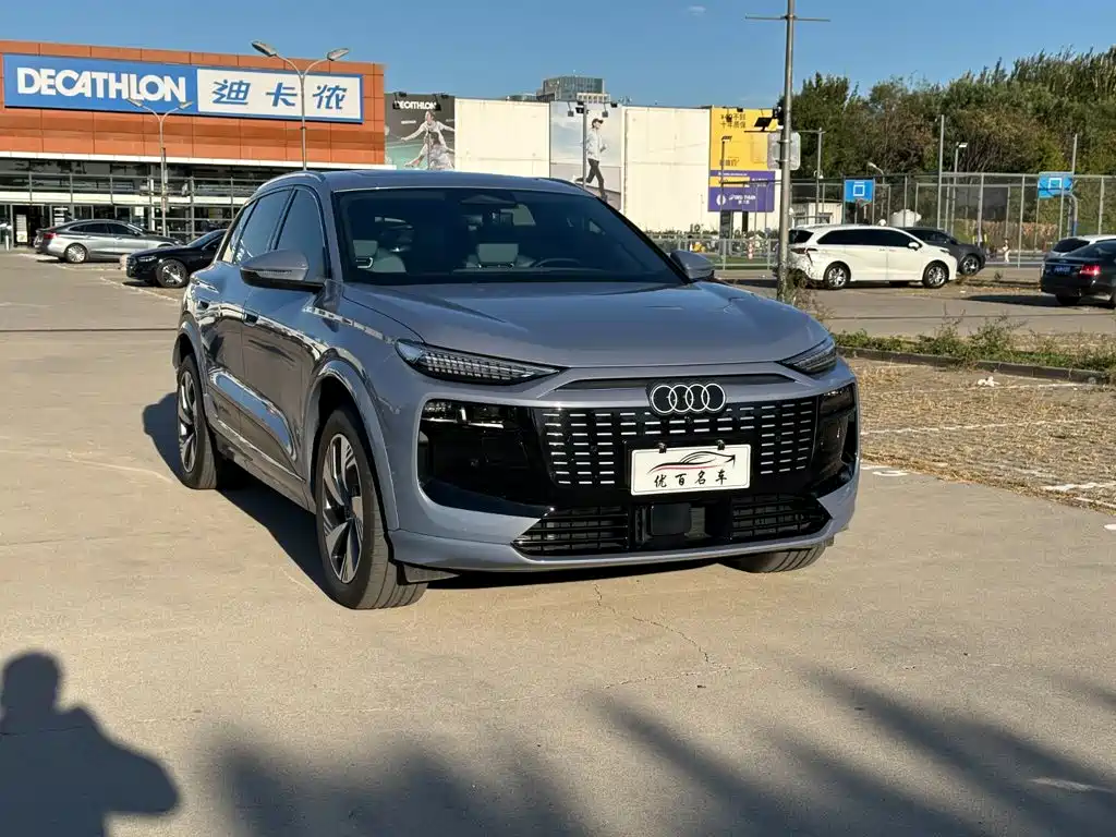 Audi e-tron 2026