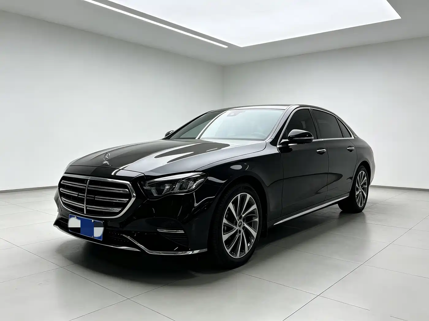 Mercedes-Benz E-Класс 2025