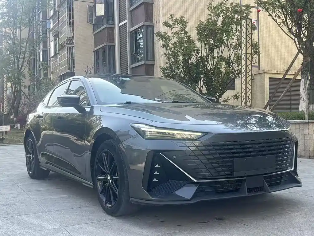 Changan UNI-V 2022