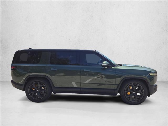 Rivian R1S 2023