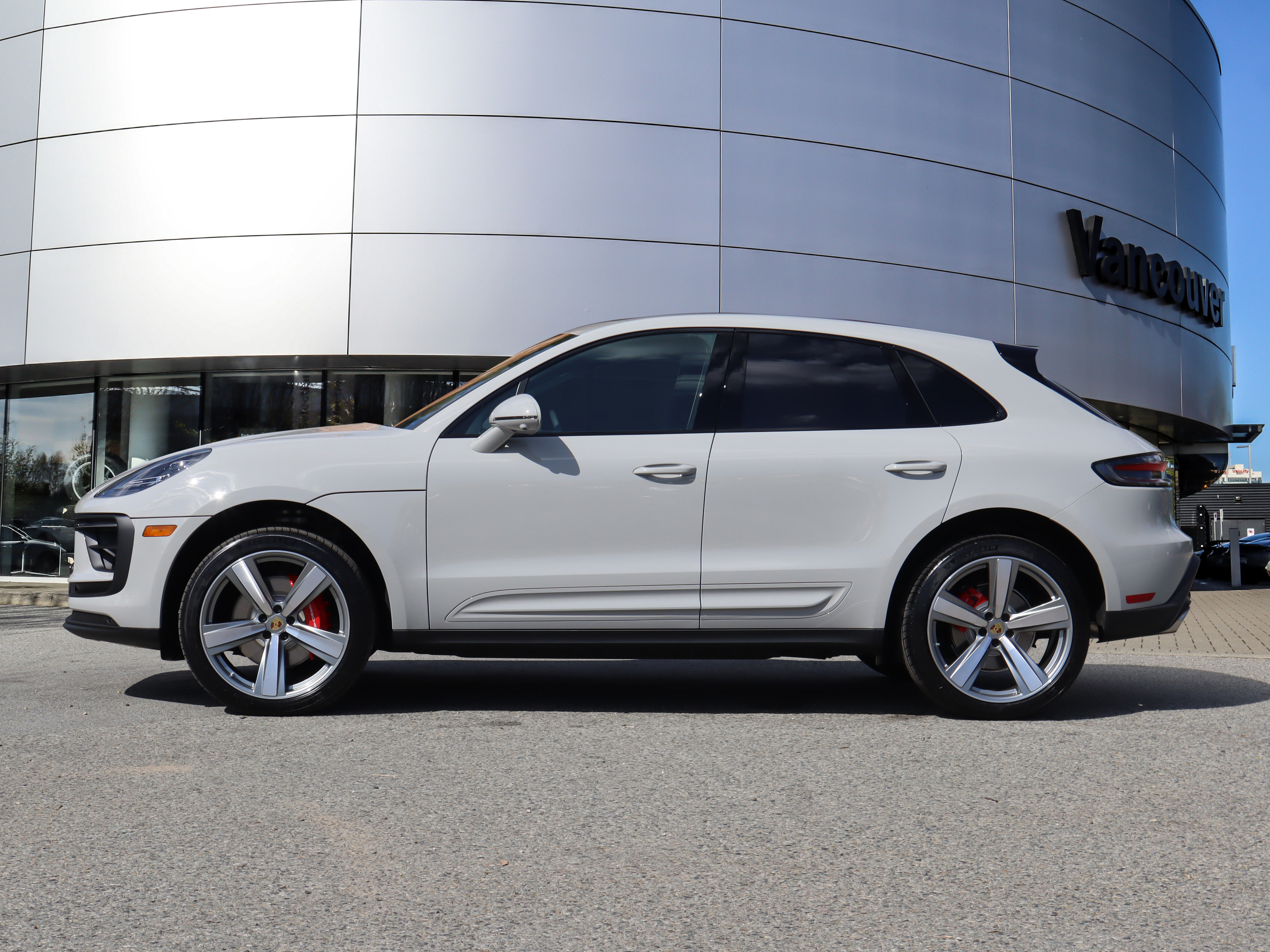 Porsche Macan 2025