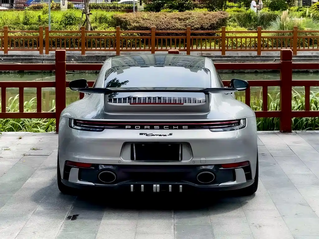 Porsche 911 2021