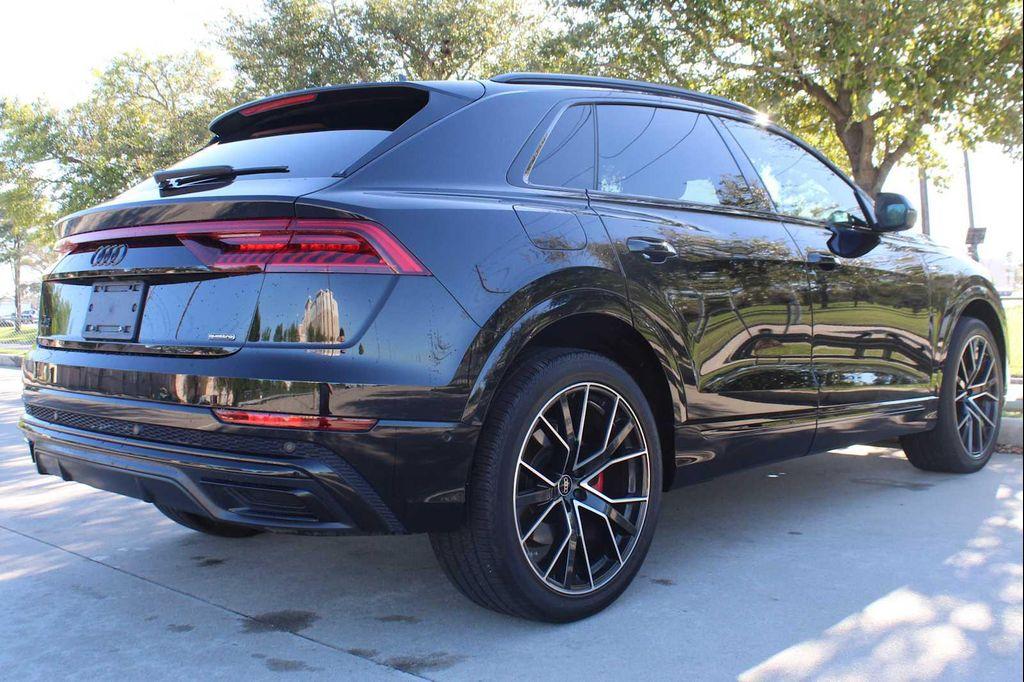 Audi Q8 2023