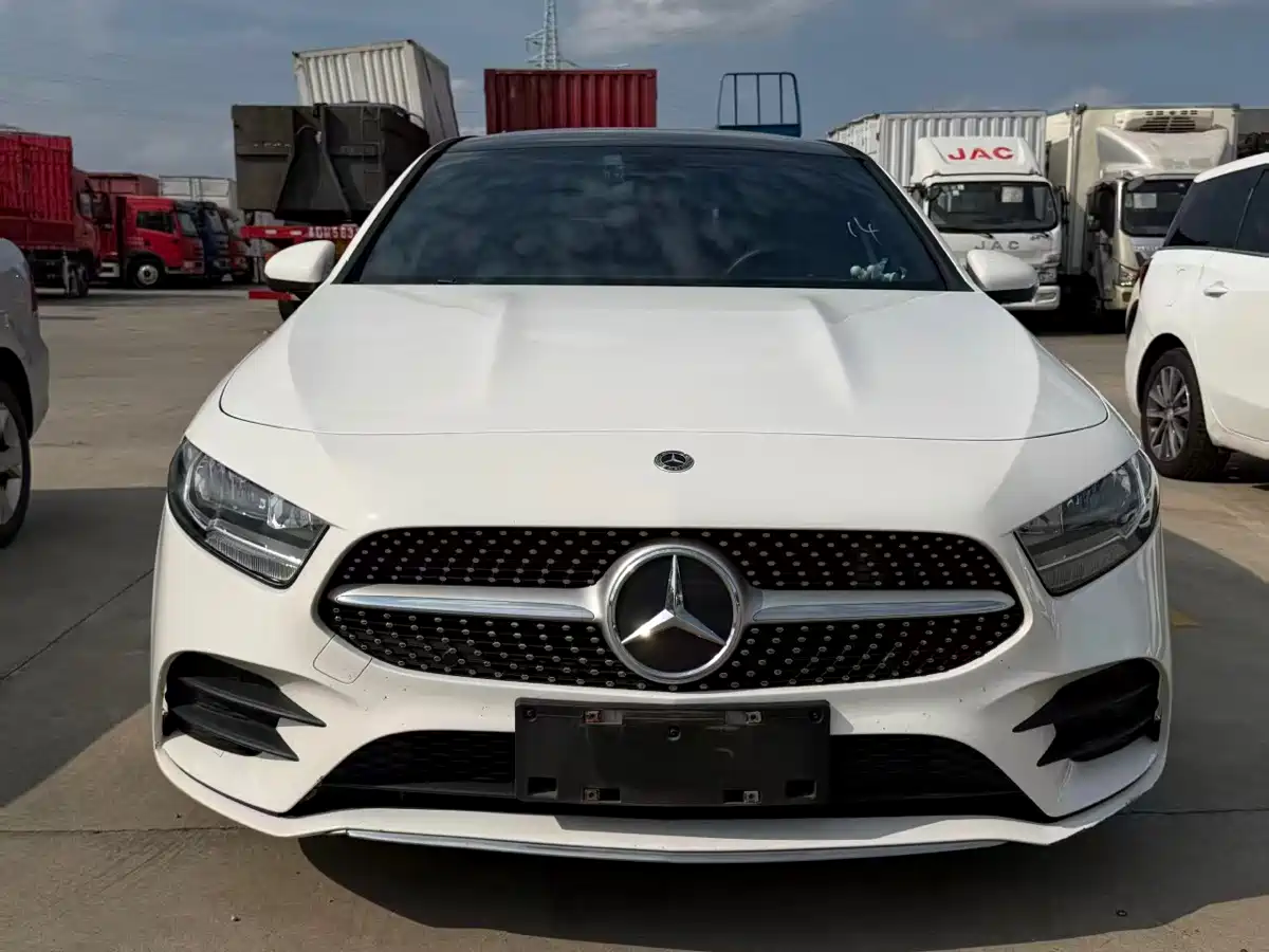 Mercedes-Benz A-Класс 2022