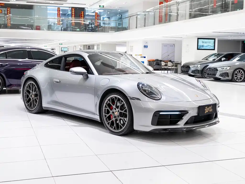 Porsche 911 2021