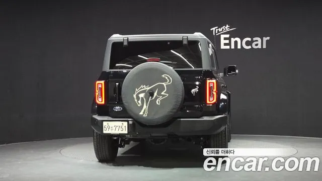 Ford Bronco 2024