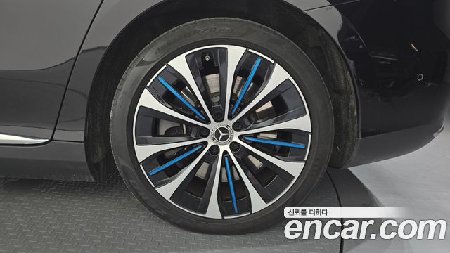 Mercedes-Benz EQE 2022