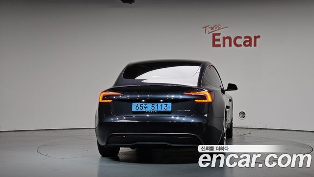 Tesla Model 3 2025