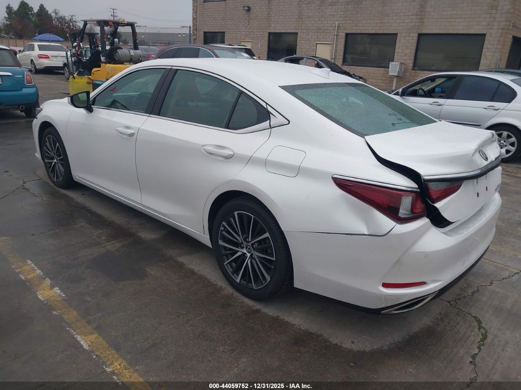 Lexus ES 2023
