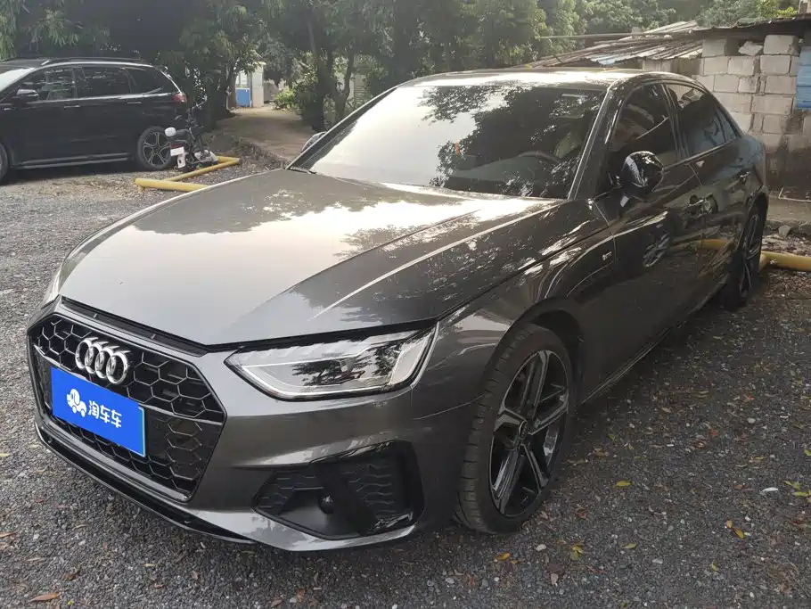 Audi A4 2025
