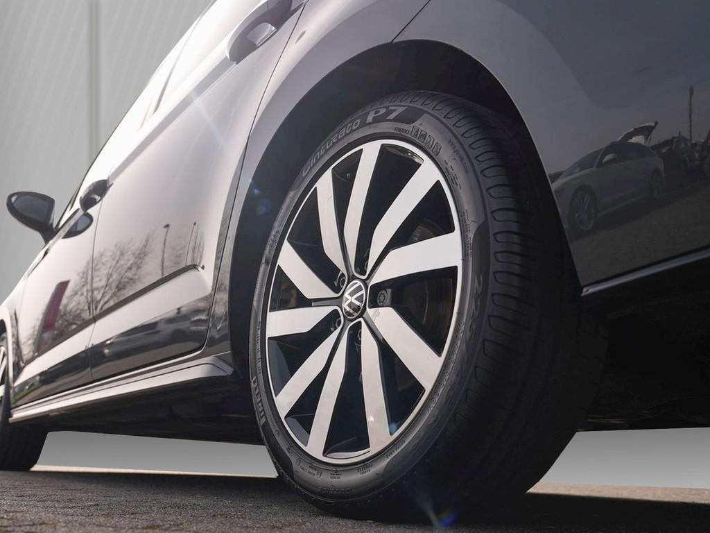 Volkswagen Touran 2021