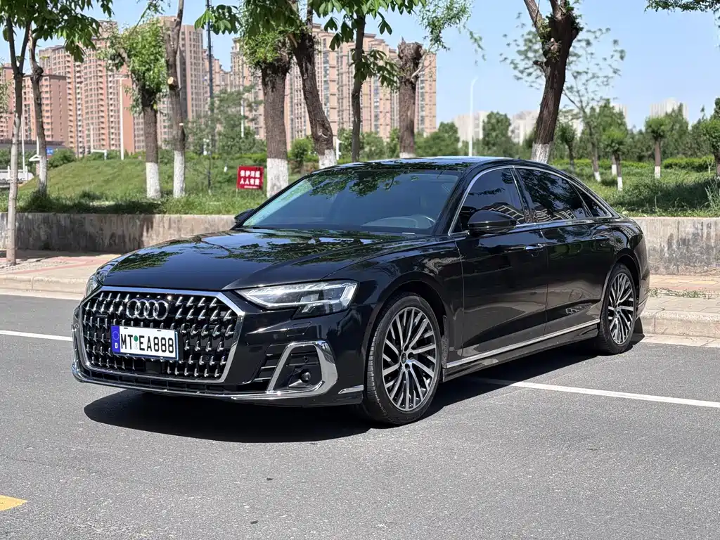 Audi A8 2024