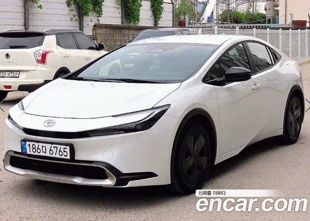 Toyota Prius 2024
