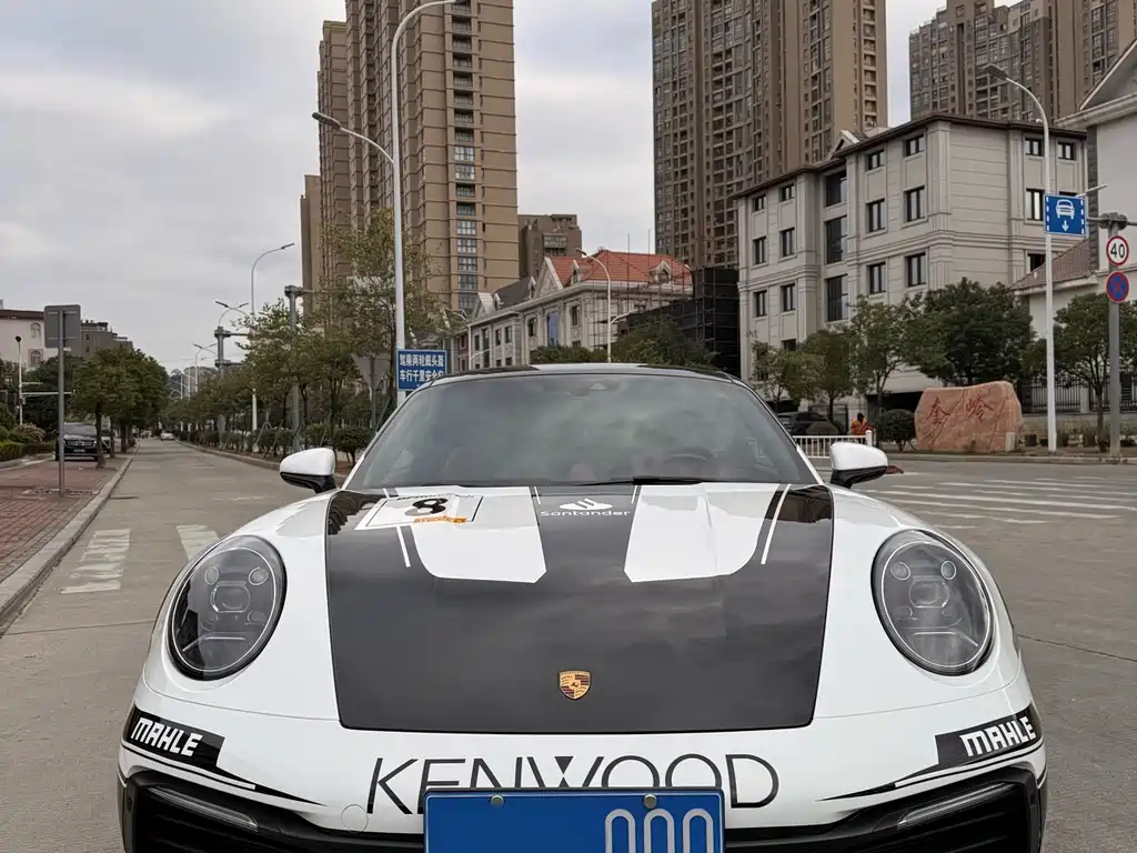 Porsche 911 2021