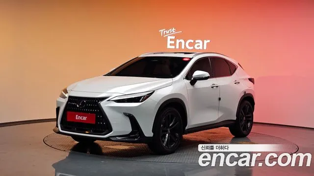 Lexus NX 2024