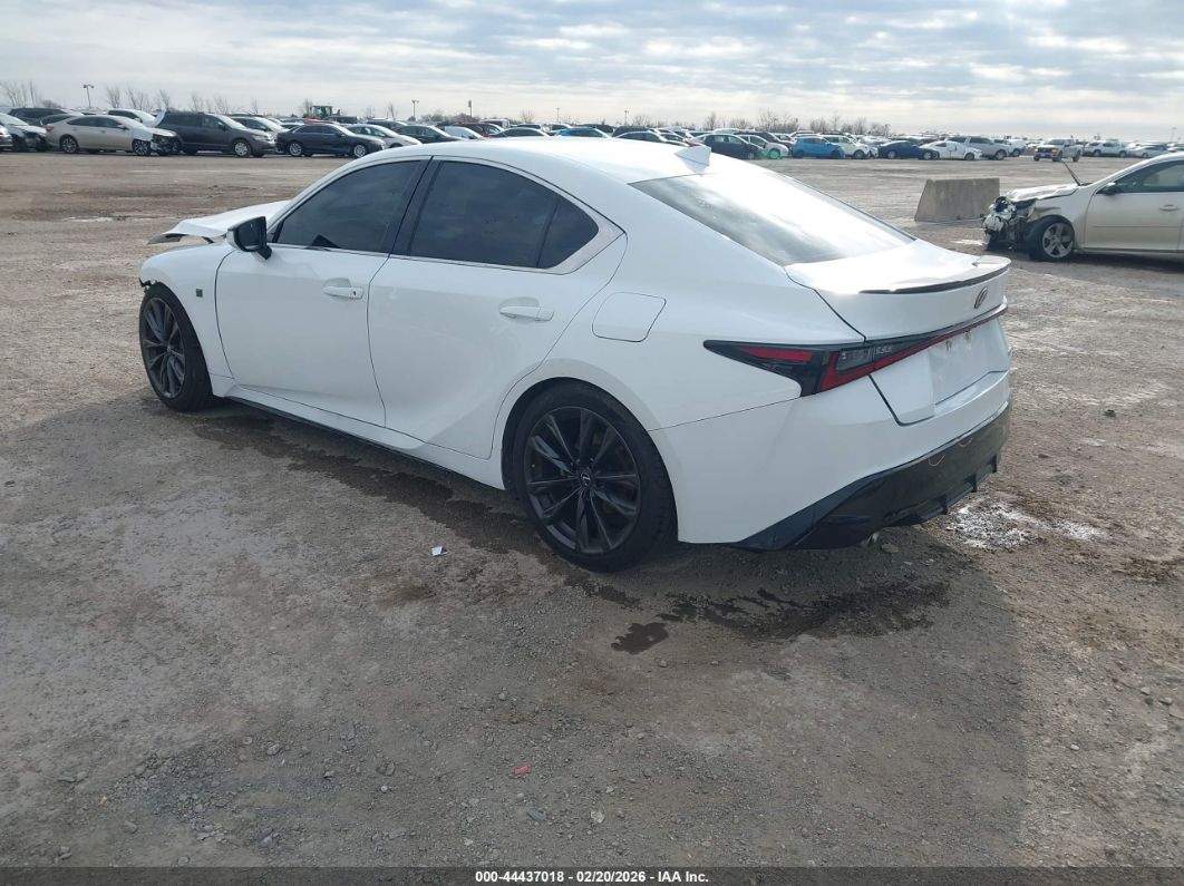Lexus IS 2023