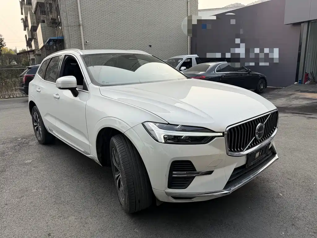 Volvo XC60 2022