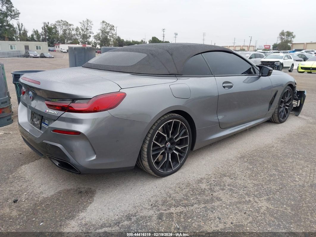 BMW M850 2023