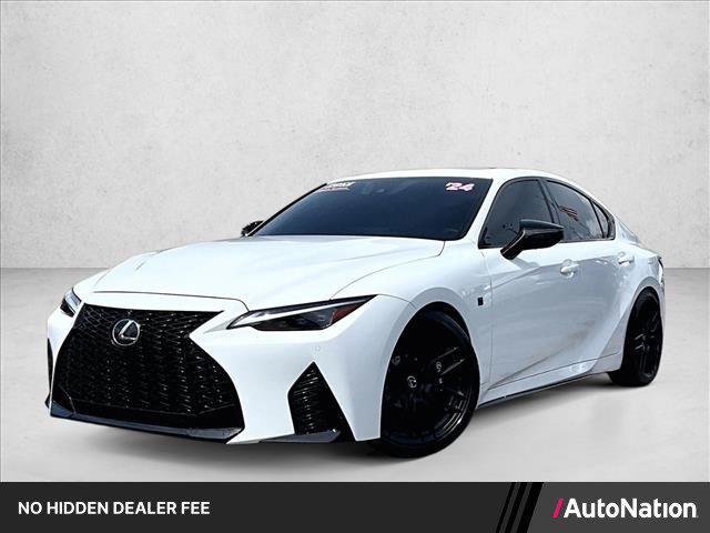 Lexus IS 2024