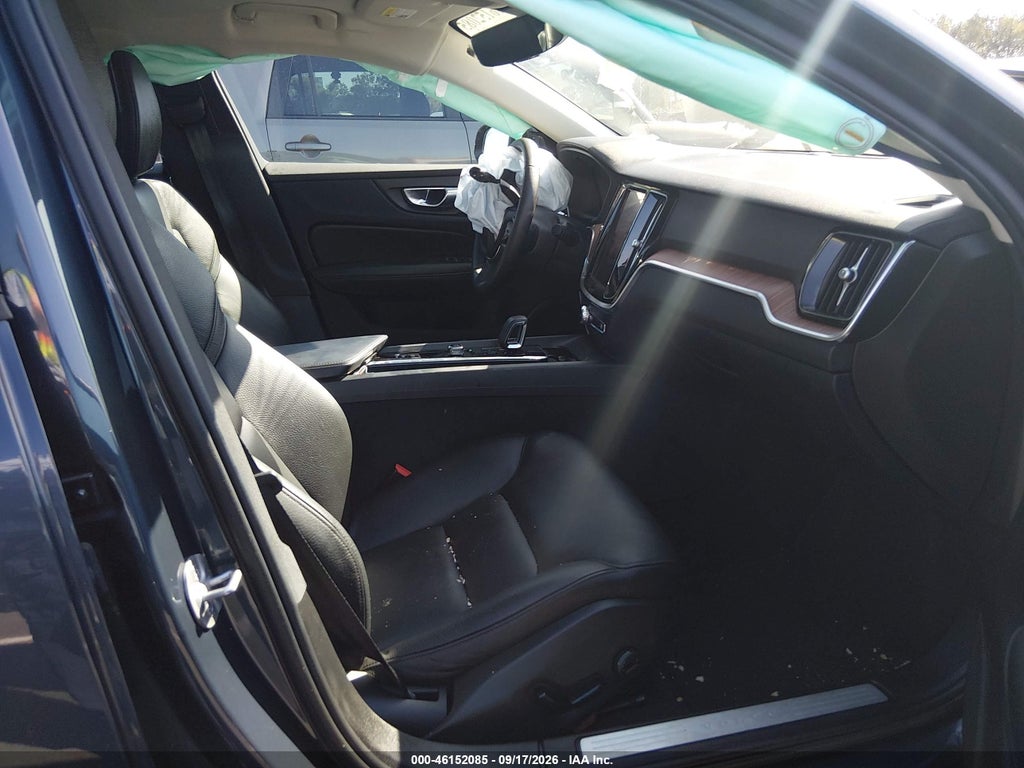 Volvo S60 2024
