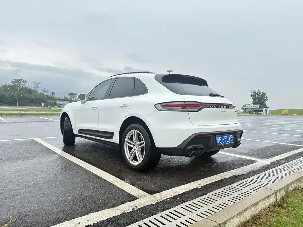 Porsche Macan 2023
