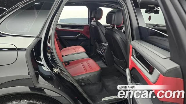 Porsche Cayenne 2024