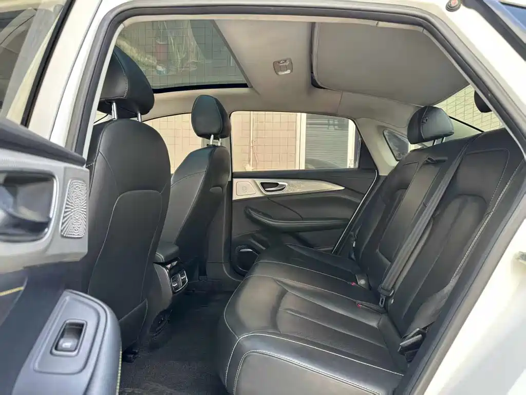 Roewe i6 2022