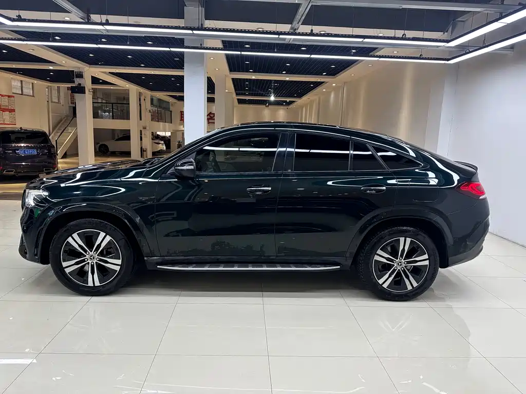 Mercedes-Benz GLE 2021