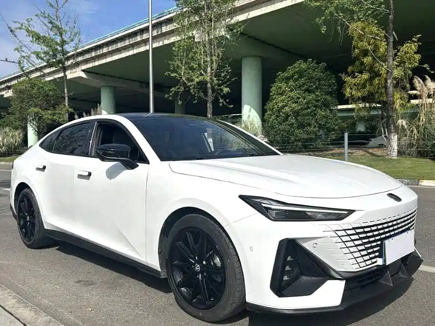 Changan UNI-V 2022