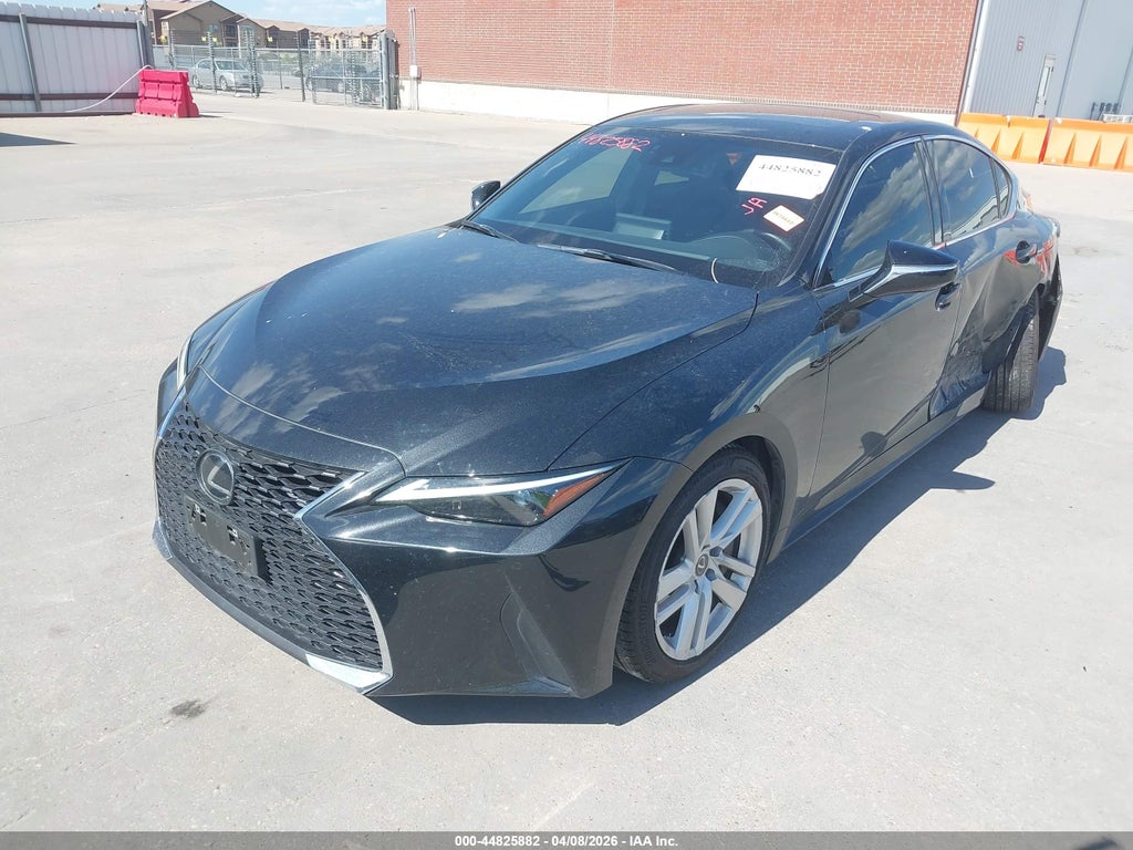 Lexus IS 300 2023