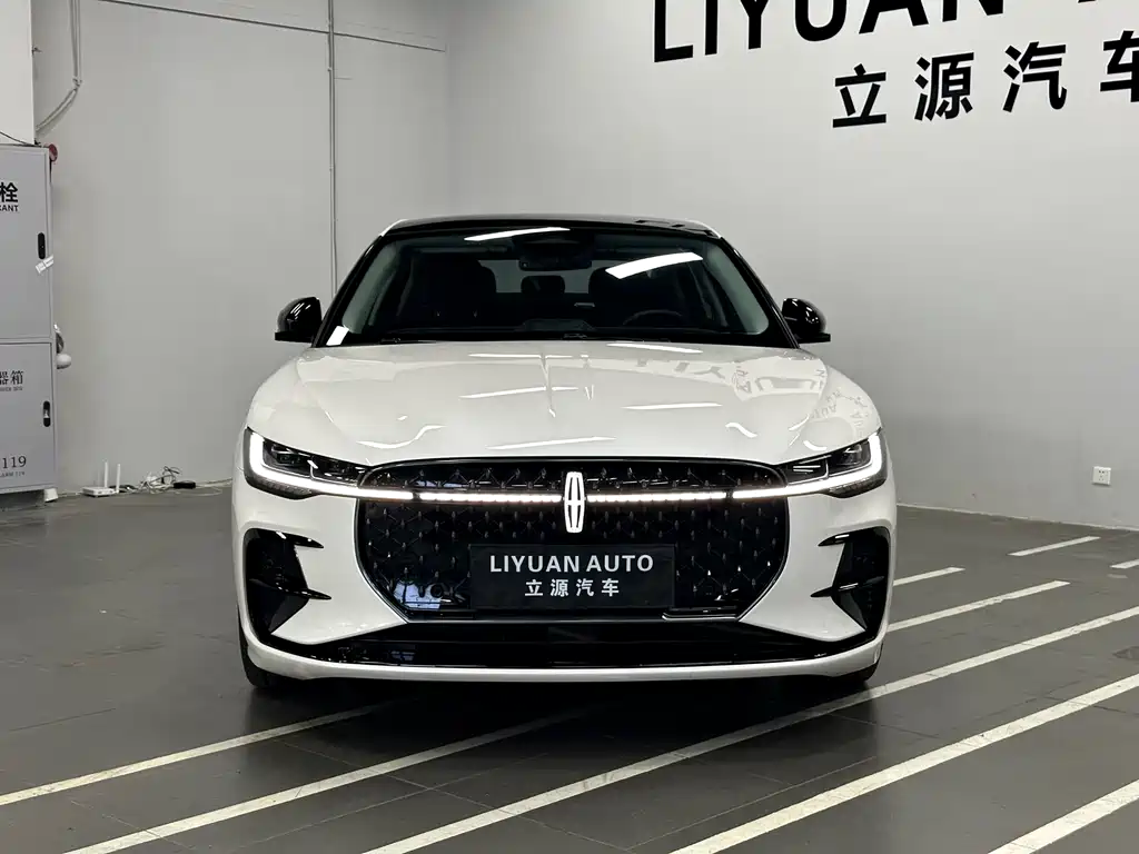Lincoln Z 2023