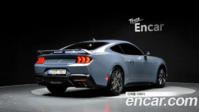 Ford Mustang 2024