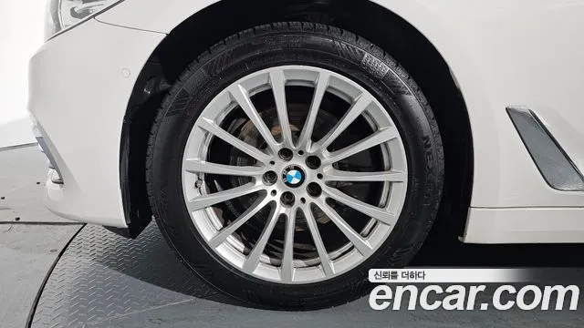 BMW 5 серии 2020