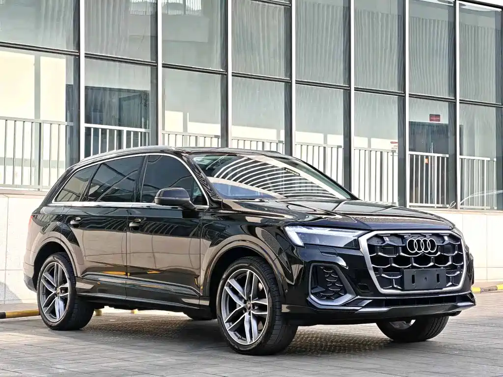 Audi Q7 2024