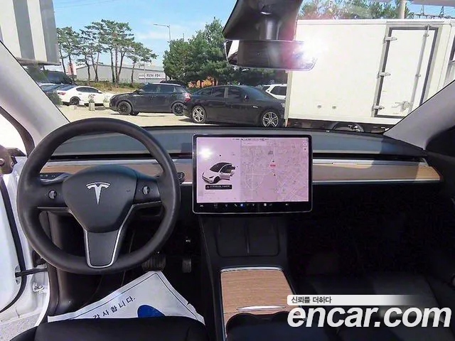 Tesla Model Y 2021