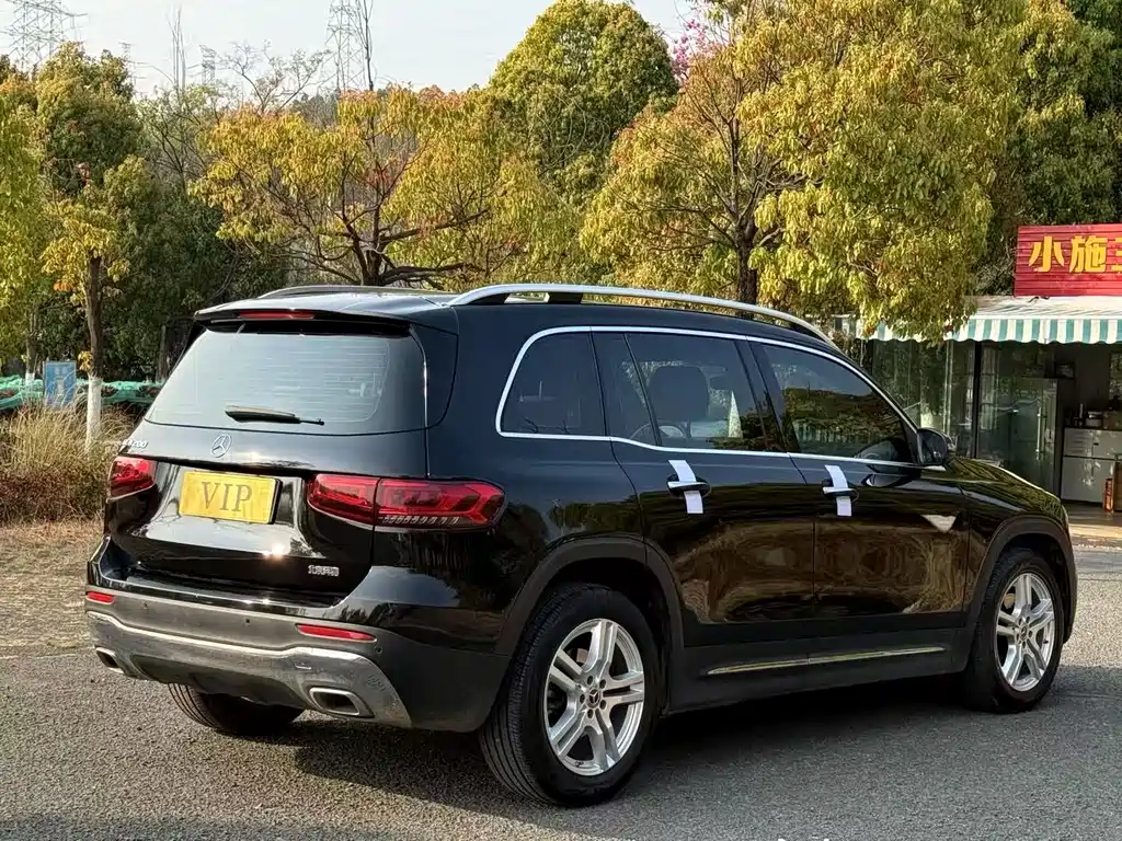 Mercedes-Benz GLB 2021