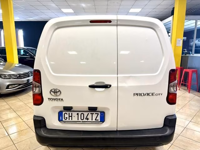 Toyota ProAce City 2022