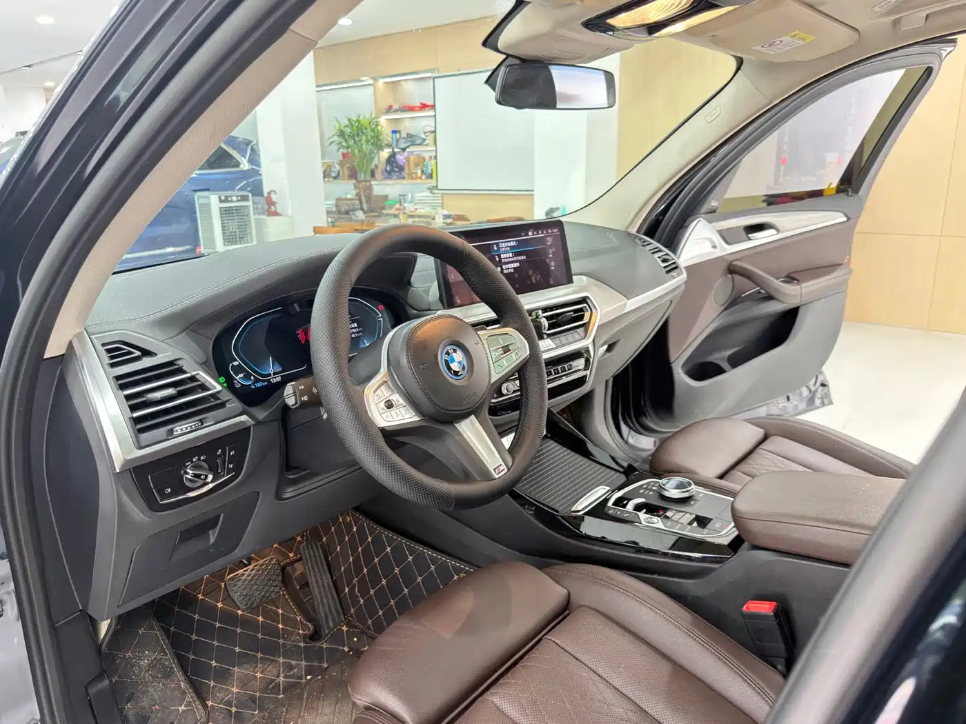 BMW iX3 2023