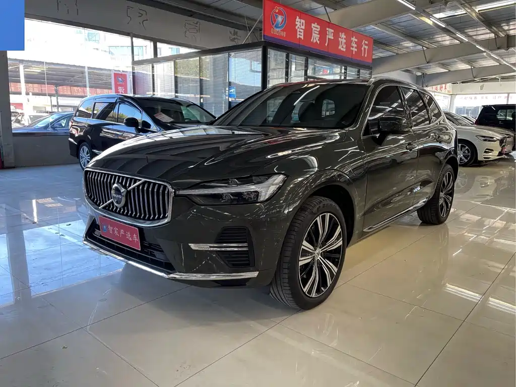 Volvo XC60 2022