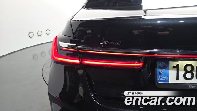 BMW 7 серии 2021