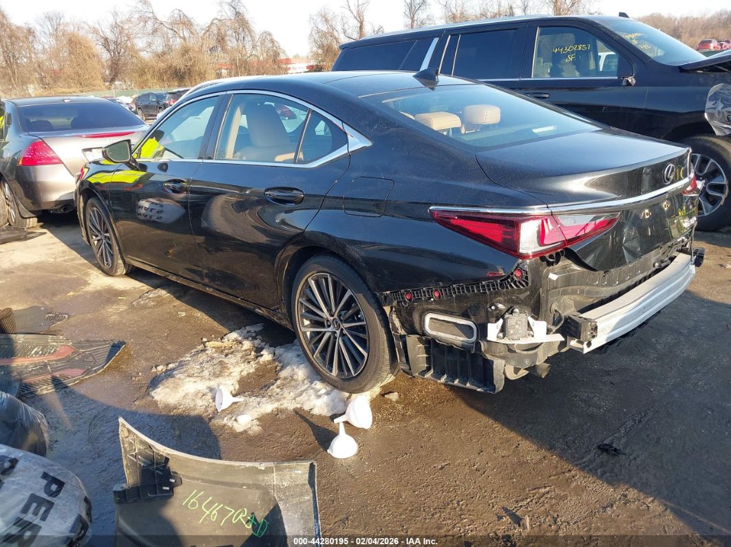 Lexus ES 2022