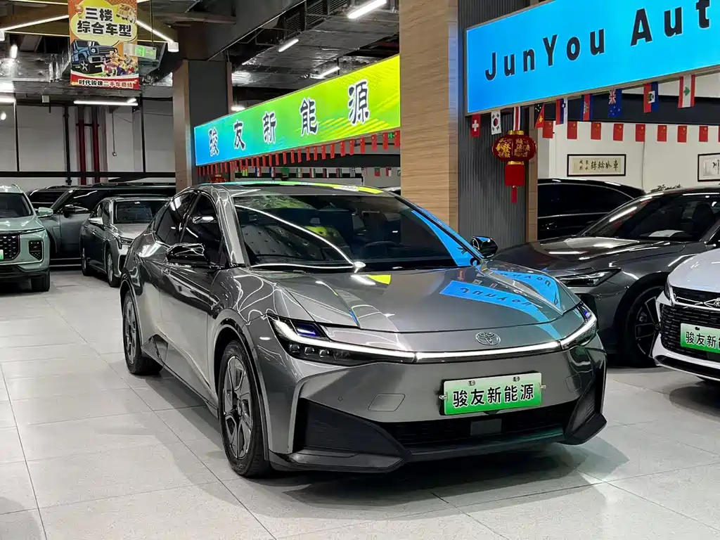 Toyota bZ3 2023