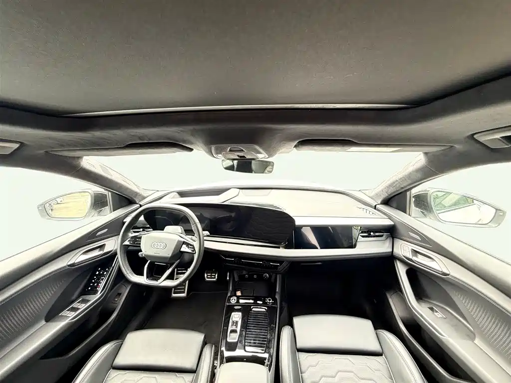 Audi e-tron 2025