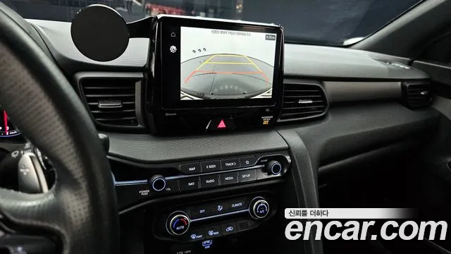 Hyundai Veloster 2021